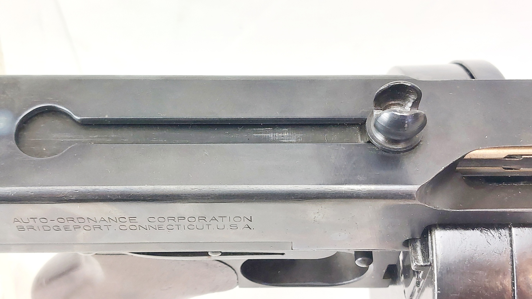U.S., WW2-c.1941, Auto-Ordnance Model 1928A1 Thompson Submachine Gun, Serial No. A.O.43457, Lyman Sight, Finned Barrel & Cutts Compensator, 50-Round Drum, 20- and 30-Round Magazines & Spare Horizontal Foregrip, Pre-EU UK Deactivated - Image 19