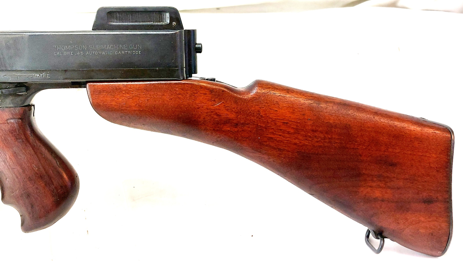 U.S., WW2-c.1941, Auto-Ordnance Model 1928A1 Thompson Submachine Gun, Serial No. A.O.43457, Lyman Sight, Finned Barrel & Cutts Compensator, 50-Round Drum, 20- and 30-Round Magazines & Spare Horizontal Foregrip, Pre-EU UK Deactivated - Image 21