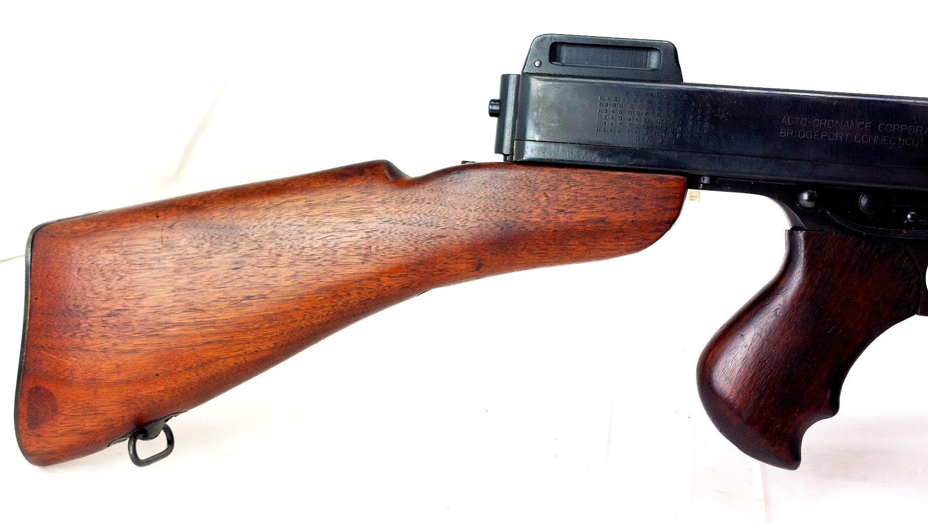 U.S., WW2-c.1941, Auto-Ordnance Model 1928A1 Thompson Submachine Gun, Serial No. A.O.43457, Lyman Sight, Finned Barrel & Cutts Compensator, 50-Round Drum, 20- and 30-Round Magazines & Spare Horizontal Foregrip, Pre-EU UK Deactivated - Image 3