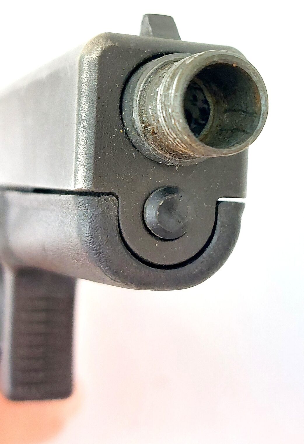 Austrian, c.1990, Glock 17 Gen 2 9mm Semi-Automatic Pistol with Factory Threaded Barrel, Sound Moderator & Original Glock Magazine, Serial No. NL14866, EU Deactivated - Image 20