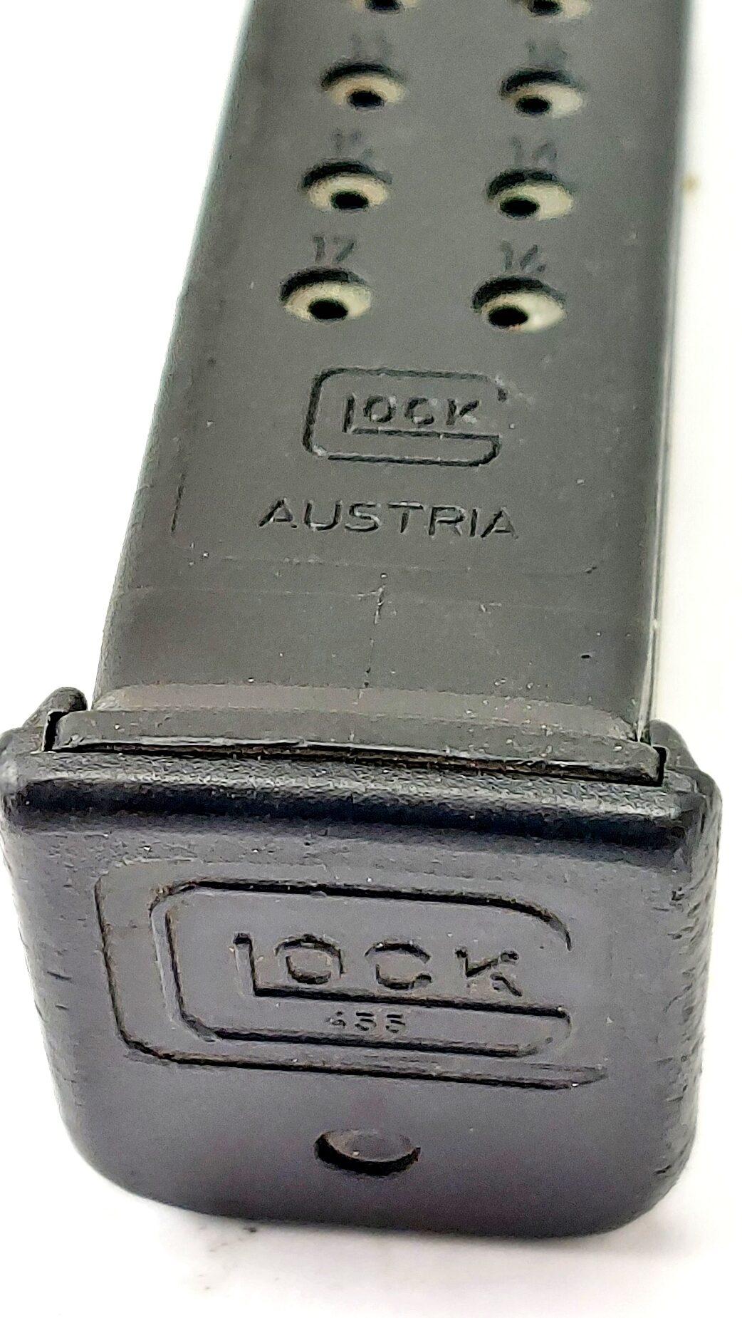 Austrian, c.1990, Glock 17 Gen 2 9mm Semi-Automatic Pistol with Factory Threaded Barrel, Sound Moderator & Original Glock Magazine, Serial No. NL14866, EU Deactivated - Image 30