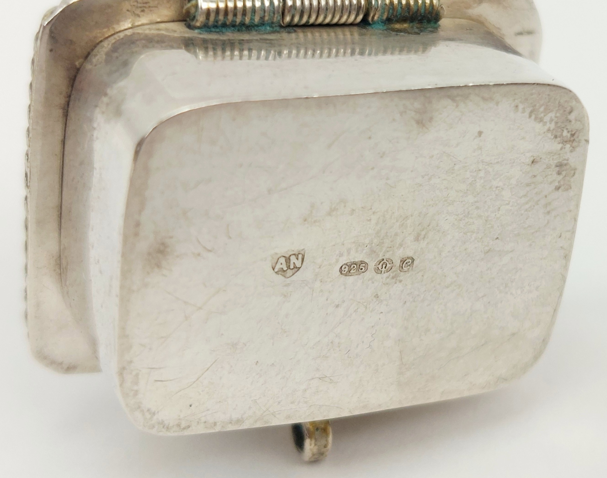 Sterling Silver And Mother of Pearl Pill Box - Image 6
