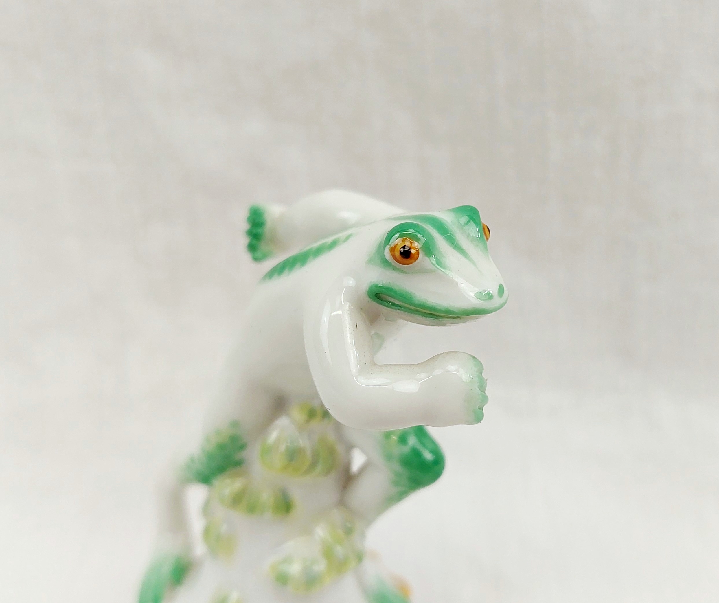 c1955 Meissen Porcelain Green Frog Bishop Chess Piece by Alexander Struck - Image 4