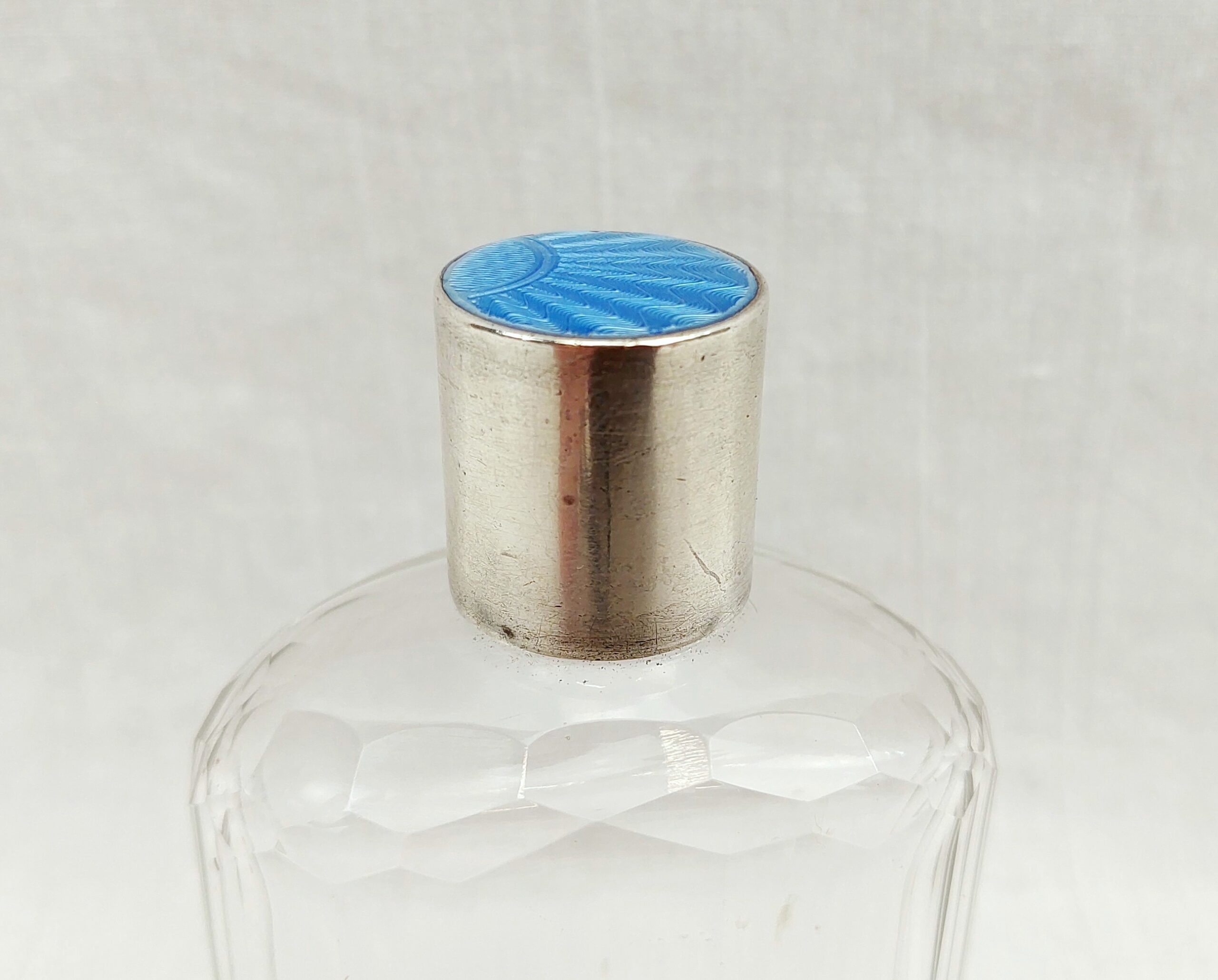 Art Deco Cut Glass Perfume Bottle with White Metal and Guilloche Enamel Stopper - Image 3