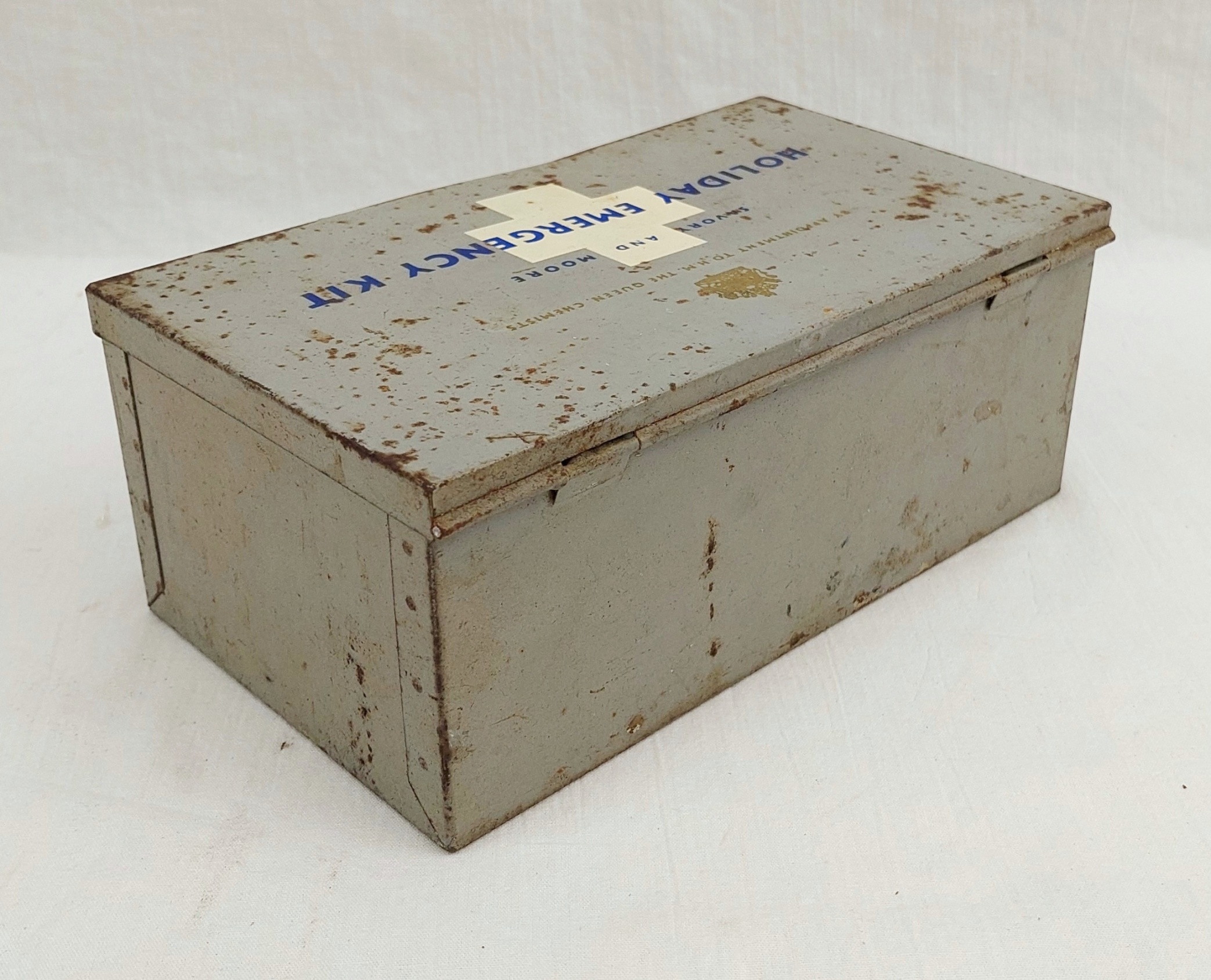 1950’s Savory and Moore Holiday Emergency Kit - Image 8