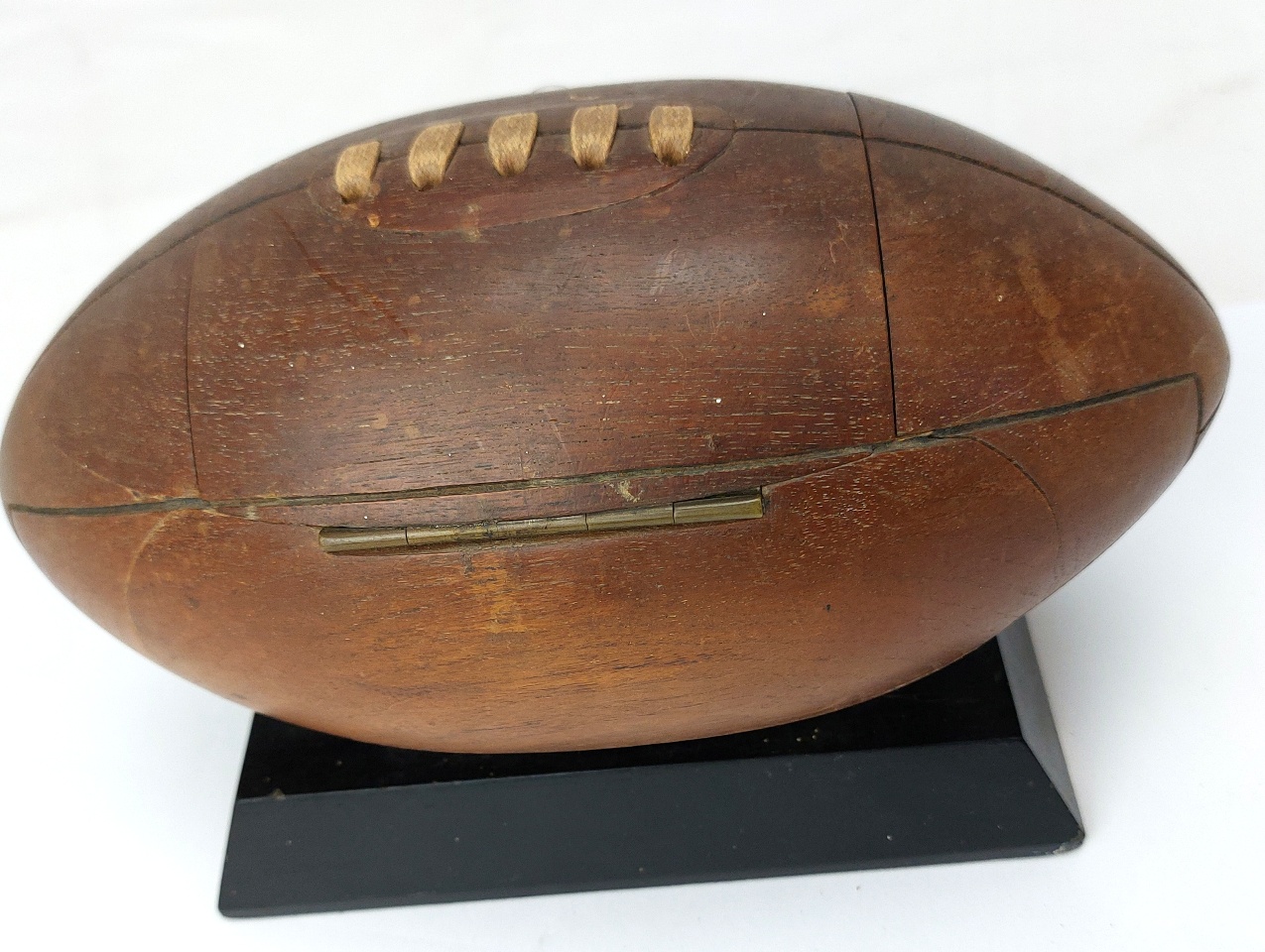 British, c. 1958, Royal Navy Vintage Wooden Rugby Ball Cigarette Dispenser / Carousel Holder Presentation Piece - Image 5
